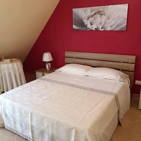 Mansarda Con Terrazzo A Apartamento