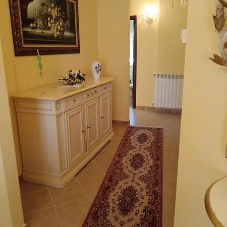 Mansarda Con Terrazzo A Apartamento *