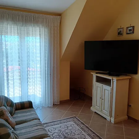 Mansarda Con Terrazzo A