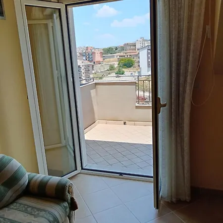 Mansarda Con Terrazzo A Apartment