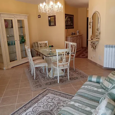 Apartment Mansarda Con Terrazzo A Canicatti